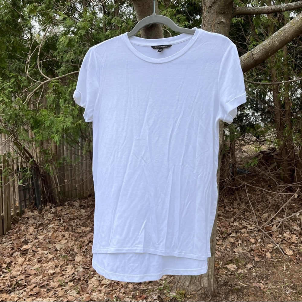 Banana Republic White Tee